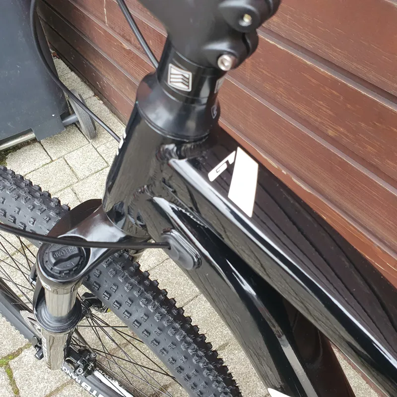 2021 GT Avalanche Comp Mountain Bike in Black-13